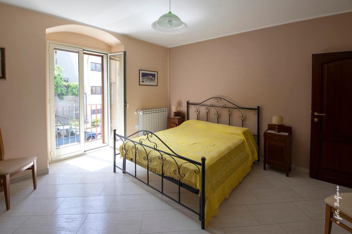 B&B "Nonna Maria"-Монтальбано-Эликона Экстерьер фото